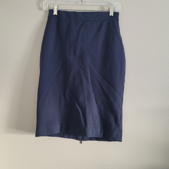 Ann Taylor Pencil Skirt Black Sz 2 Stretchy - Picture 1 of 6